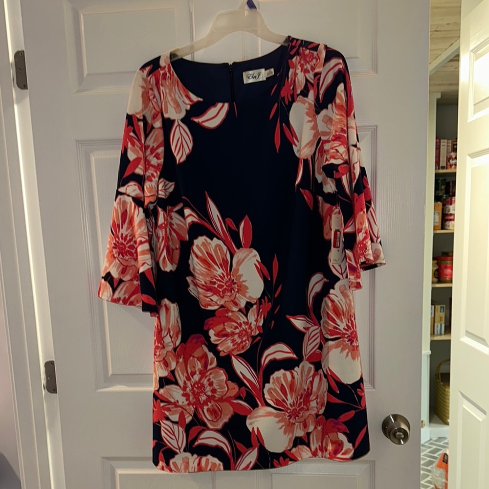New with Tag Eliza J Navy and Pink Floral Bell Sleeve Dress - Size 18